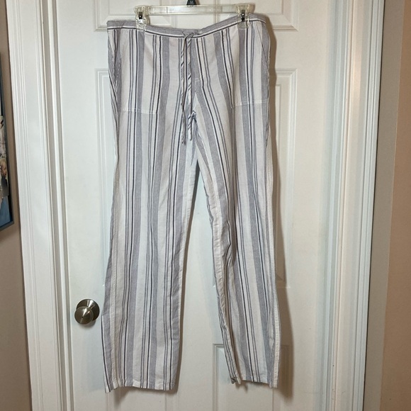 Linen Drawstring Beach Pant - Picture 3 of 8